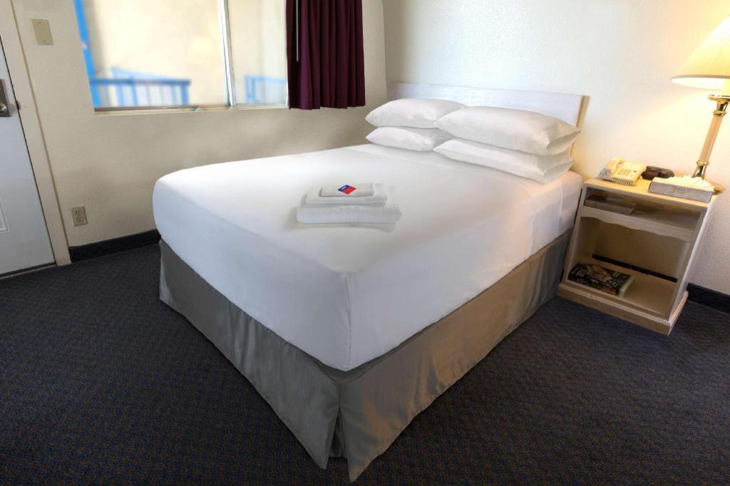 America'S Best Inn - Brinkley Buitenkant foto